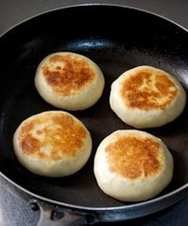 教你做馅饼,一根萝卜俩鸡蛋,无需发面,皮酥馅鲜,比肉饼还好吃