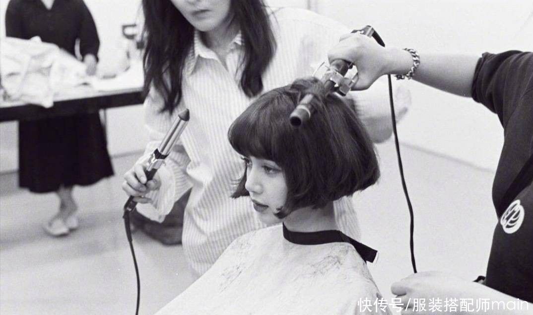  很显|女人别再留披肩发了，很显老！今年流行这6款卷发，减龄显脸小