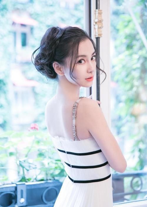 扎马尾时别犯这3个错误,不然会变得很像村花,颜值再高也白搭