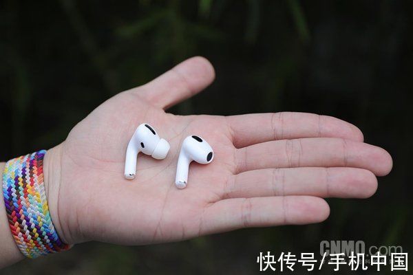 iphone|每个人的生活都值得被音乐装点 AirPods 3将音乐的美好输送进每一只耳朵