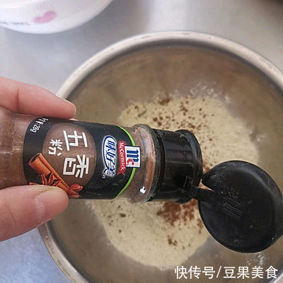 煎饼果子|天津最爱的早餐～煎饼果子这样吃，全家都喜欢