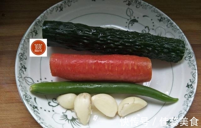 劲道|大人小孩都喜欢的菜,比凉拌黄瓜还要好吃,滑溜溜的好劲道!