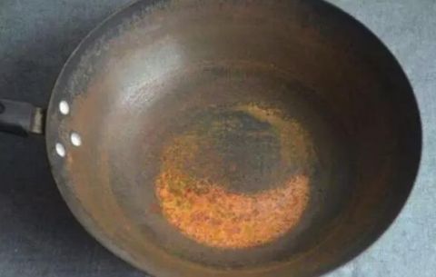 家里铁锅总生锈，教你简单方法，铁锅再也不生锈，可惜早点没学到