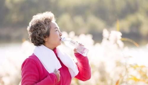 胰岛素|每周5天走30分钟降血糖,糖尿病运动前中后,出现这些问题要注意