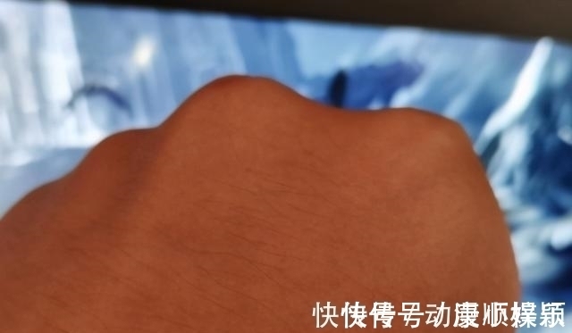 洁厕灵|日本动漫太扯淡,徒手把碳捏成钻石,网友们纷纷玩起了梗