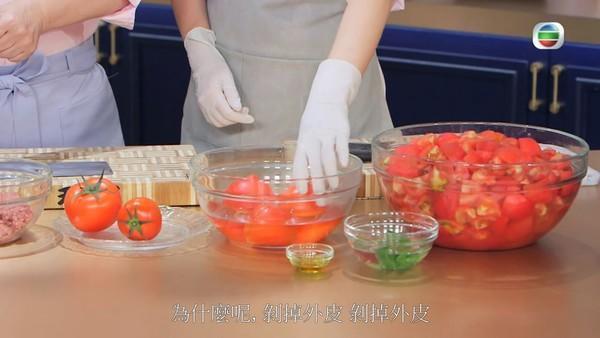 美食|夸张!TVB人气女星美食节目用40个番茄做茄牛汤,网友太浪费