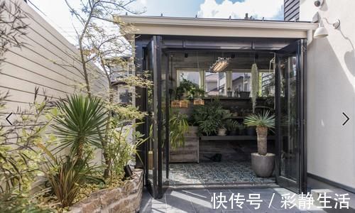 绿植|300㎡的农村别墅，光硬装就花了45w，最爱院子里的阳光花房！