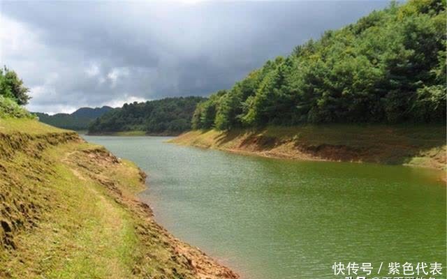 初夏钓鱼，大水面是“主战场”，如何找到鱼窝，至少有这5个方向