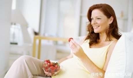 葛优|孕妇不正当的坐姿会伤害宝宝,这几点错误的姿势,准妈妈要注意了