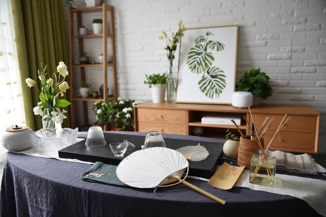 餐厨|邻居的北欧风两居,客餐厨一体化布局真敞亮,卧室还带书房,厉害