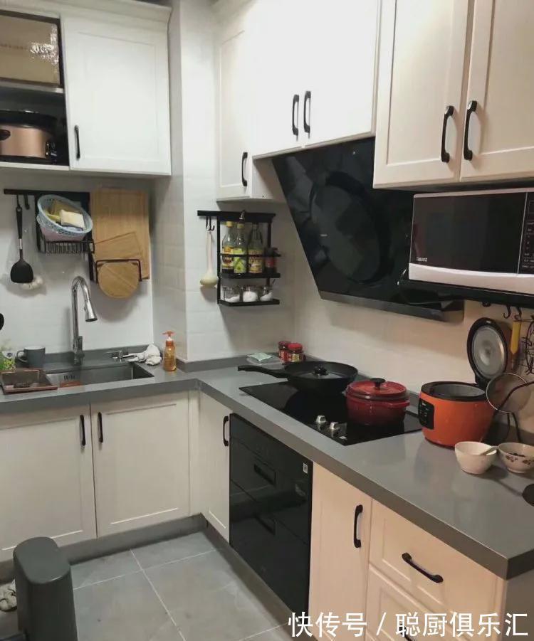 阳台|60㎡小公寓,被老公改成2室2厅,满意的是阳台的小卧室