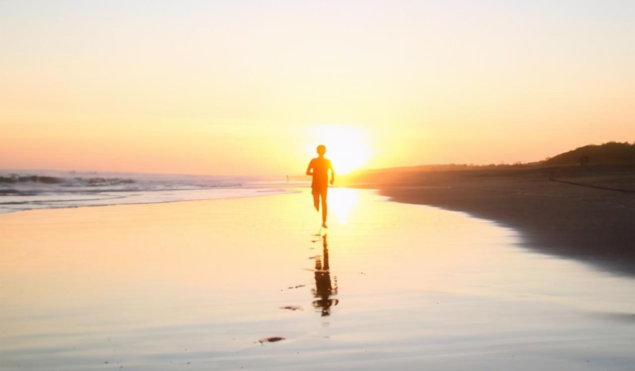 5個行為是男性衰老的“加速器”,煙酒還能戒,排第一的不好辦