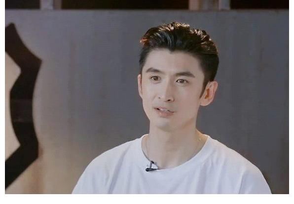 《哥哥》成團(tuán)名單曝光？海泉尹正淘汰，李響意難平，熱狗最具爭(zhēng)議