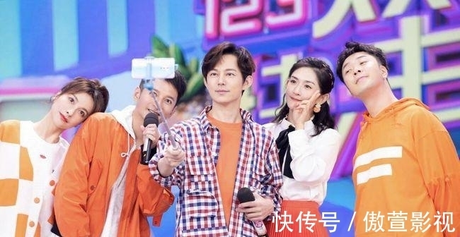 《你好星期六》官宣定档，快乐家族只剩何炅，《快本》正式落幕了