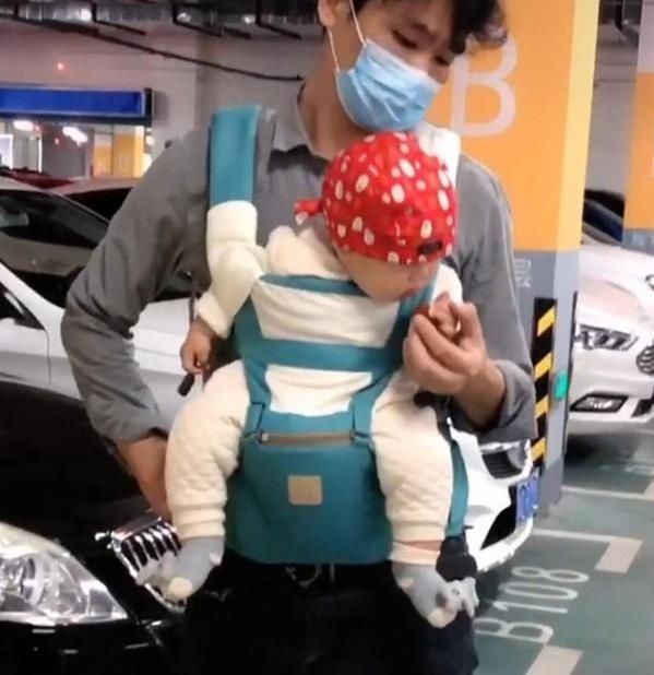 回去|带宝宝逛超市,宝宝“顺手牵羊”引网友热议,到底要不要还回去