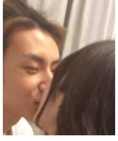 翻车|小鬼综艺中立人设翻车，称不怎么和女生吃饭，被扒出与女生接吻照