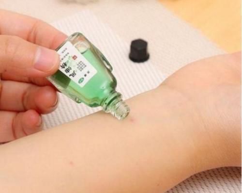 一滴风油精,能治“5种病”风油精的5个妙用,了解一下受益一生