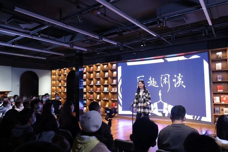 思南公館上演滬上首場(chǎng)醫(yī)學(xué)脫口秀：醫(yī)學(xué)生和醫(yī)生的“段子”說(shuō)了點(diǎn)啥