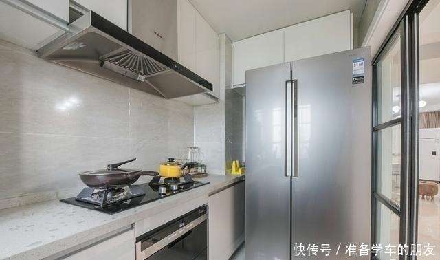 背景墙|房子才刚入住,晒到同期业主群,大家都夸我有眼光,效果真有品味!