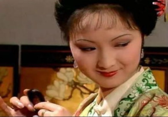 凤姐&《红楼梦》平儿的一句话,当场薛宝钗伪善面具,被撕裂了!