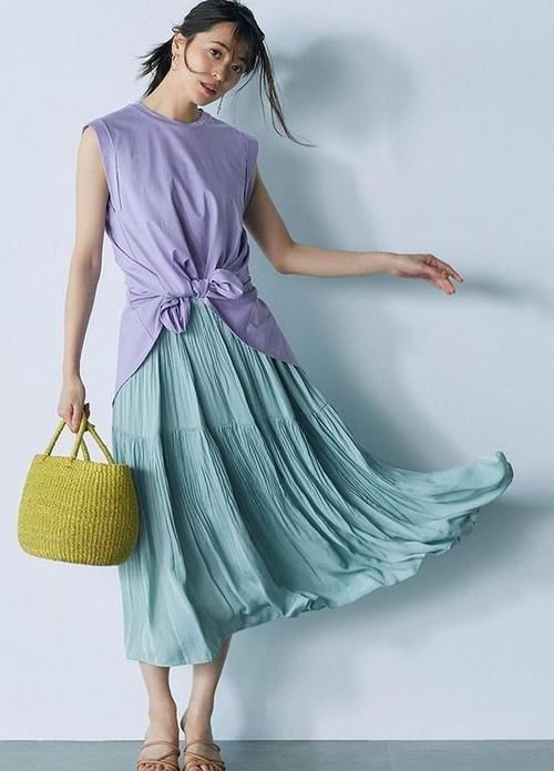 实用|怎么把“T恤”穿出特点?学一学“日系搭配法”,高级又实用