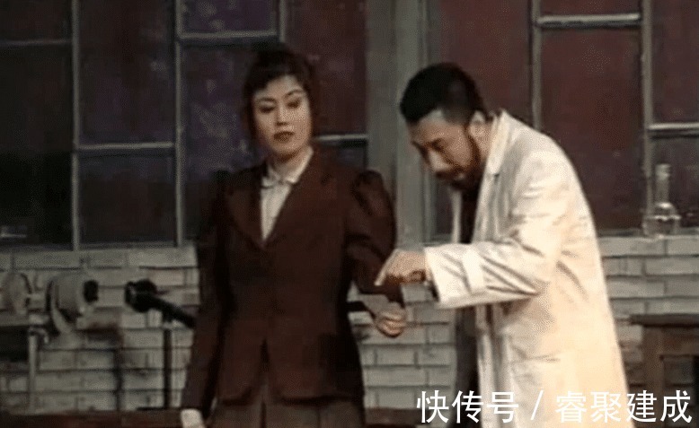 清醒|孫紅雷的“清醒”，會(huì)讓多少中國的年輕明星“臉紅”？