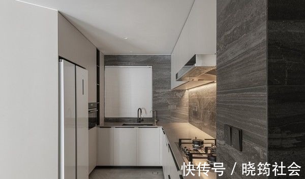 公卫|单身男青年的180㎡之家,全屋简约风,一个人独居,也住出高级感