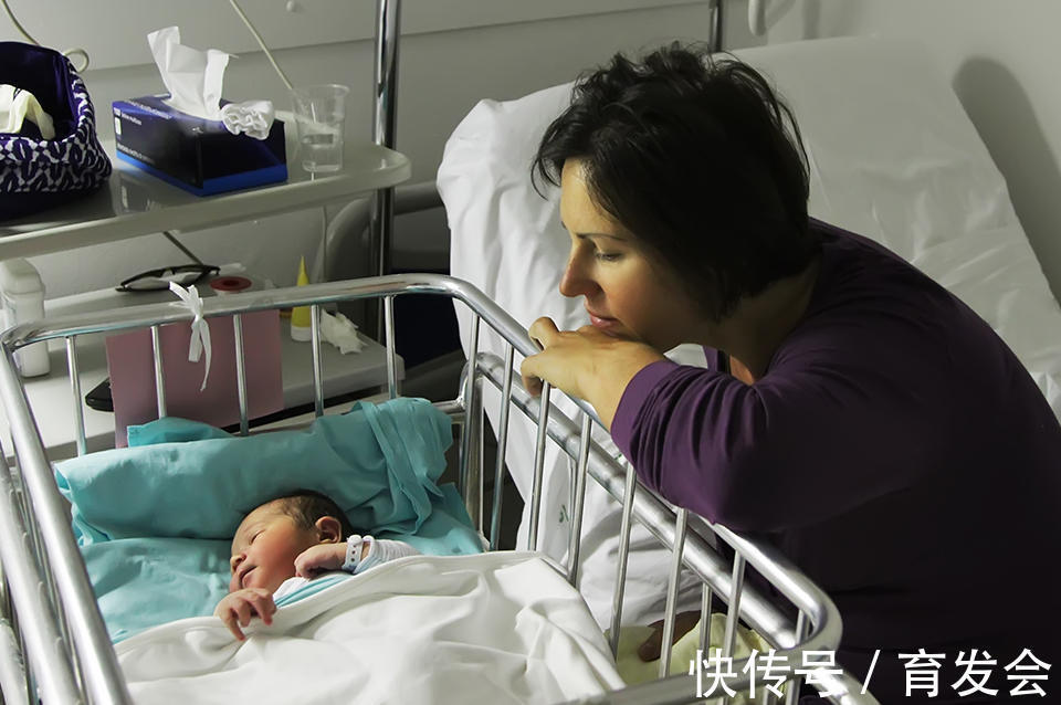 产后|产后大量脱发,和它们有关?想要改善这么做!