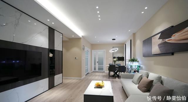户型|装修就学她家,舍弃电视柜后,不仅空间感增加了,还非常大气