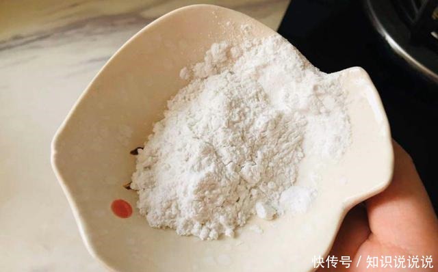生粉和淀粉只有一字之差,放错了会坏掉一锅菜,我是才知道!