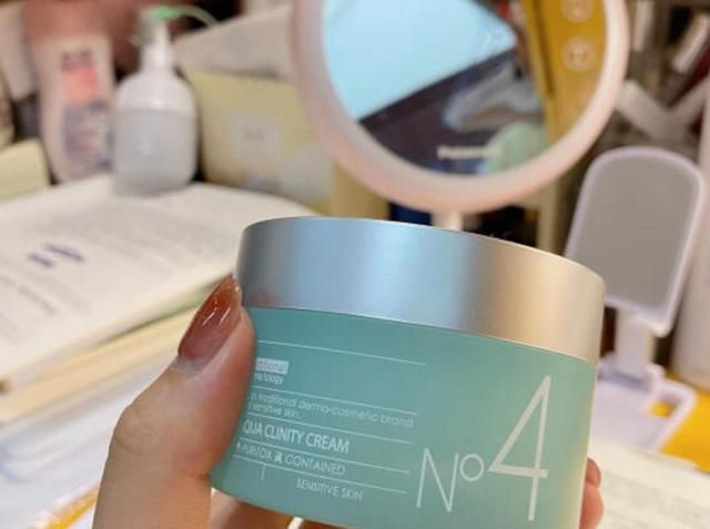 抗衰老|适合40岁女人的夏季面霜:兰蔻塑颜霜抗老清爽,欧莱雅滋润度高!