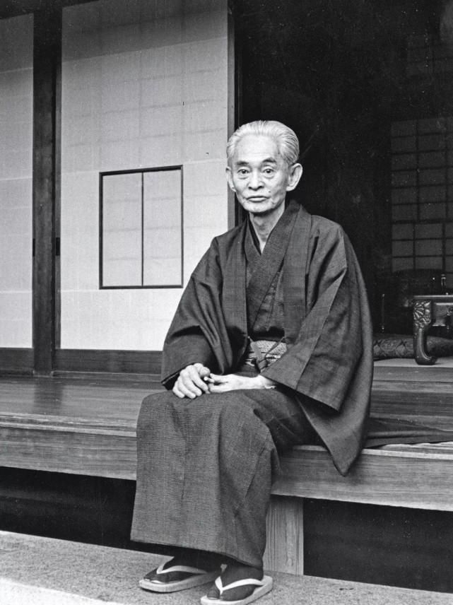 雪国&日本文豪川端康成,读完《雪国》十句名言,太向往那片雪白之乡啦