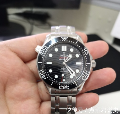 表盘 盘点世界潜水表品牌的前三名,是你心目中的排名吗!