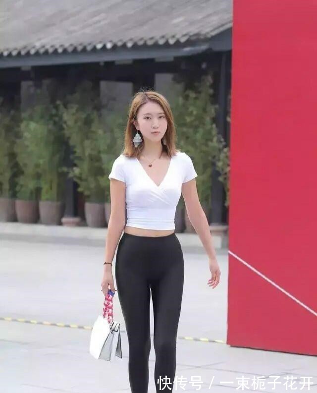 穿搭 打底裤才是穿搭主角,让你放松心情,懒散随意!