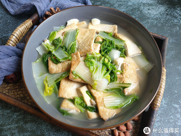 豆腐和这菜是绝配，入秋后要常吃，汤鲜味美营养高，不懂吃就亏了