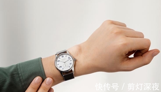 nomos 迈向成熟第一步，NOMOS帮新鲜人做好职场准备