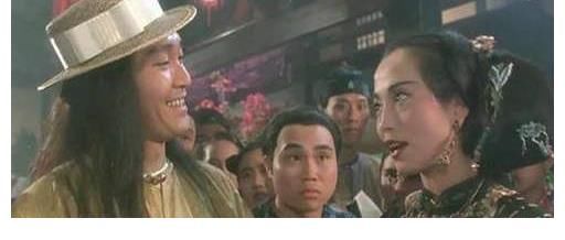 污垢|石榴姐，現身鄉村務農，墻上滿是煙灰污垢，身價過億生活仍節儉