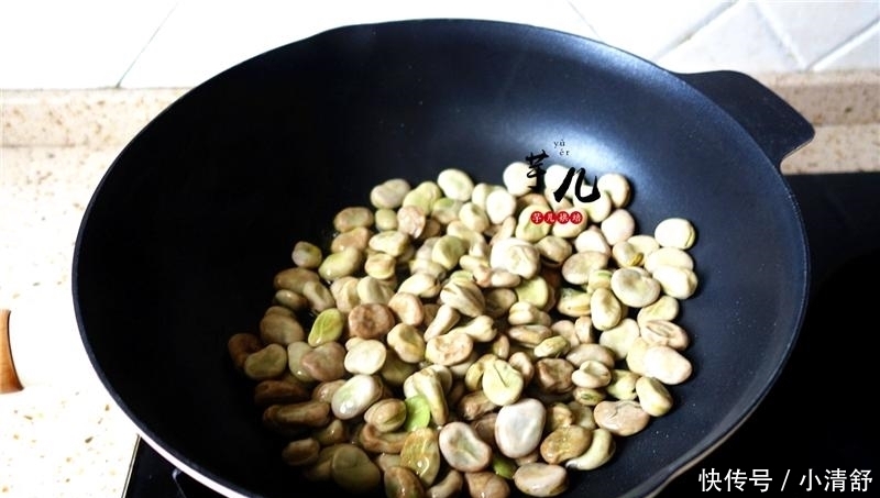 蚕豆最好吃的做法,简单美味,外酥内嫩,下饭更下酒!家人吃不够