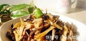 黑木耳|它是“健脑菜”，也是忘忧草，小孩多吃变聪明，老人吃了改善睡眠！
