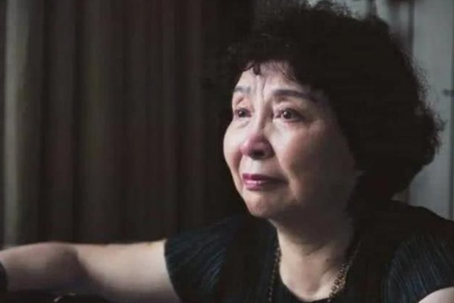 试管婴儿|60岁高龄产妇冒死产下双胞胎,如今生活凄惨、家徒四壁,值得吗