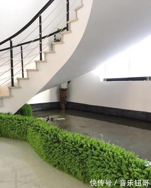 自建房|闺蜜家的自建房才花50W,还带私人花园、鱼塘,我真不信!