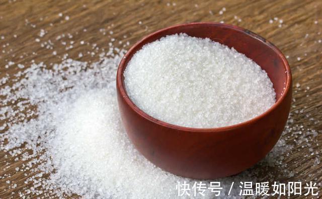 发育|2种调料“悄悄偷走”娃身高，积食发育难，很多家长还在喂