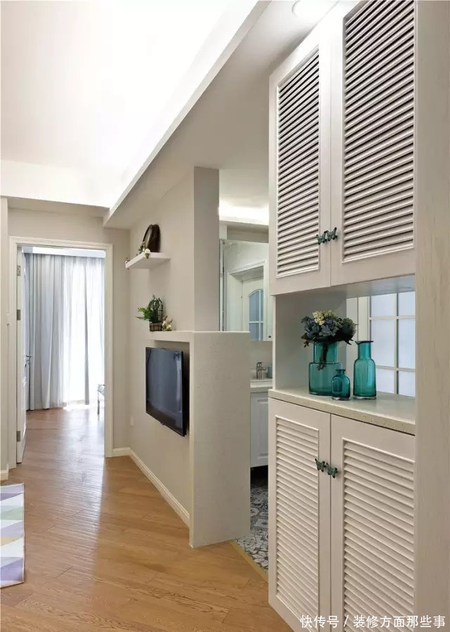 玄关|55平北欧风一居室,色调就像春天刚来时的样子,自然而灵动