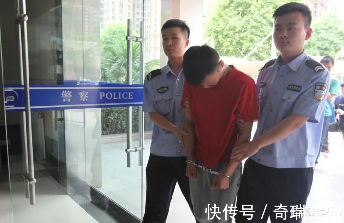 宝妈|6岁熊孩子拿别人奶茶喝,宝妈强势护短,女孩回答让宝妈局促不安