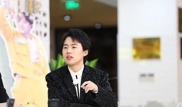 节目|郭麒麟水土不服在《奔跑吧》话少、镜头也少