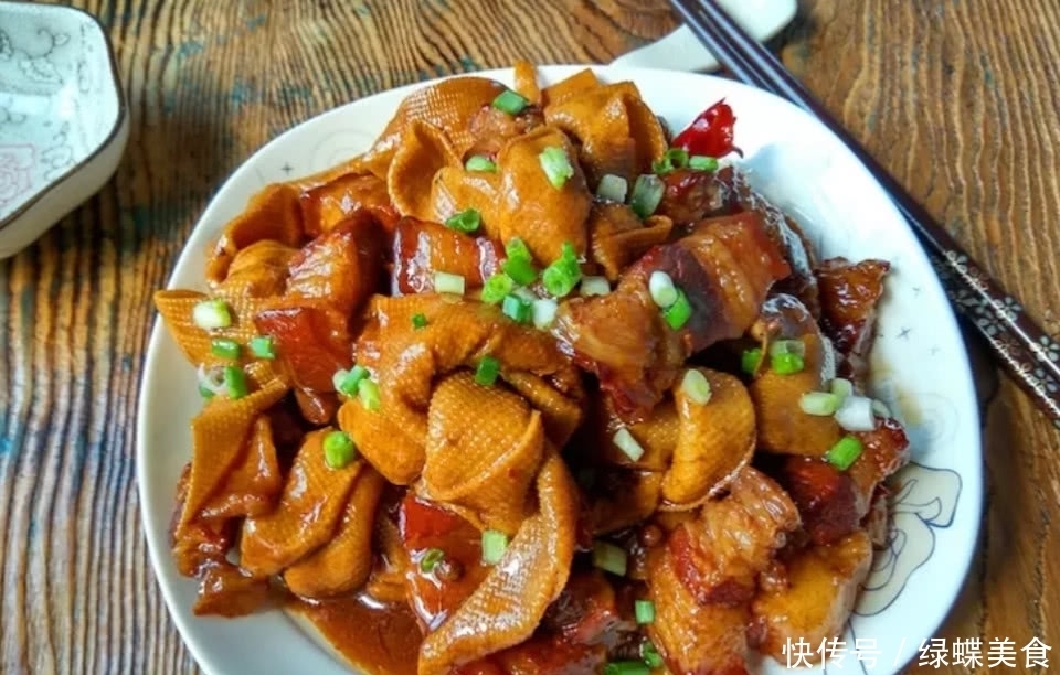 一家人的晚饭做几道家常菜,美味可口,简单又健康,家人吃的开心