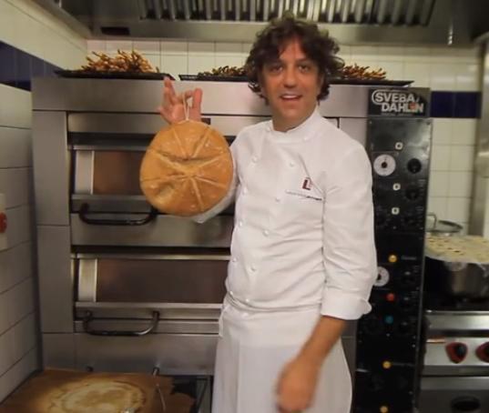 面包&庞贝时代人们为何在面包上系绳子,当代厨师揭秘:那样做好处多多