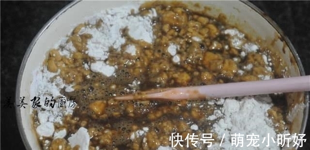 想吃马拉糕不用去茶楼了，教你在家做，蓬松劲道，比茶楼还好吃！