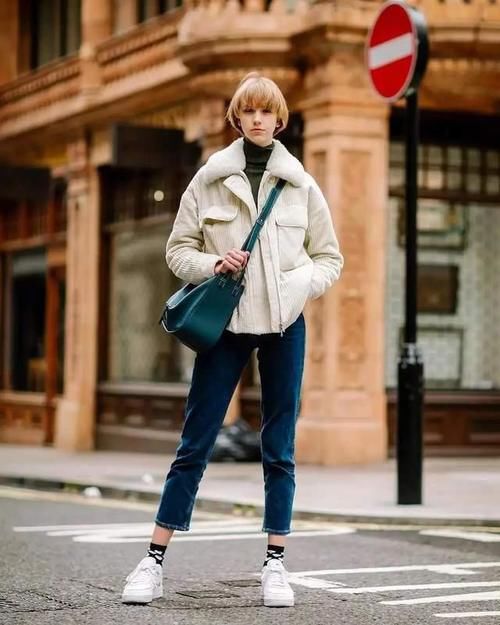 阔腿裤已经过时了？今春流行穿的是“卡布里裤”，显高又显瘦