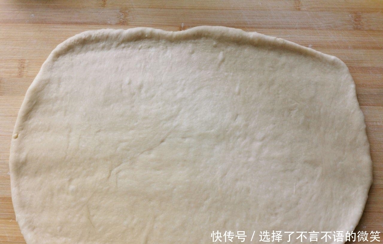面团|俄罗斯超大列巴,香甜口渴,满满果仁,味道香甜